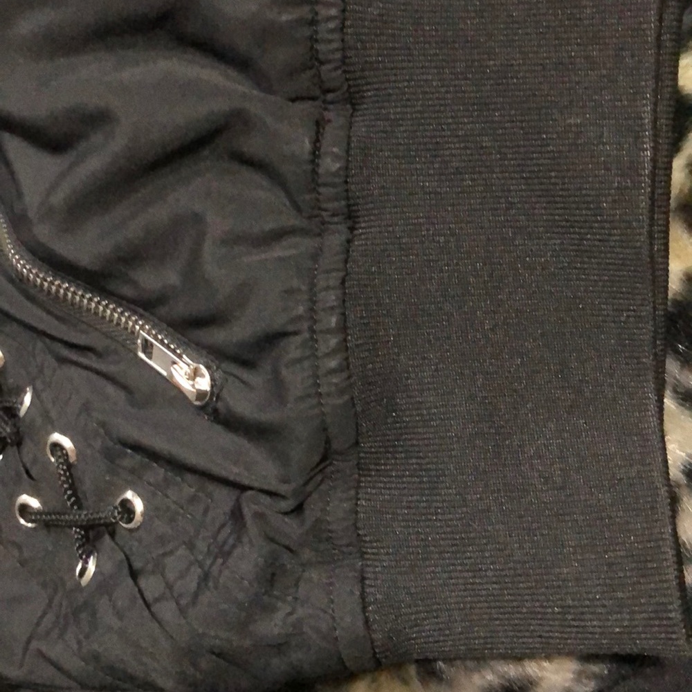 Bomber jacket - Picture 4 of 4
